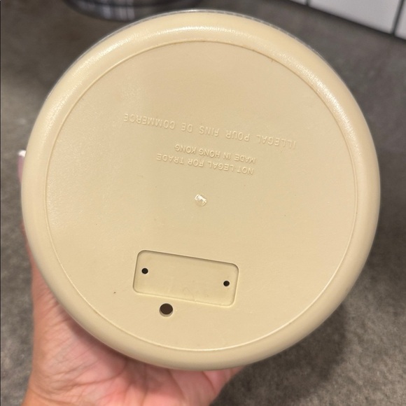 Vintage 1980s Manual Cream Kitchen Scale - Picture 3 of 4